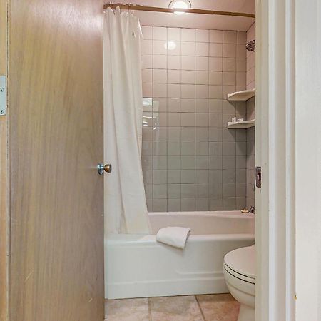 1 Bath Studio Apartment In סנואומאס ווילג' מראה חיצוני תמונה